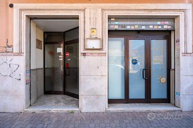 Locale Commerciale in pieno CENTRO ad Aprilia