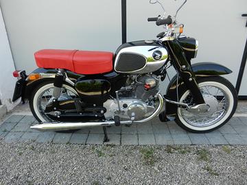 Honda C72 del 1964 EPOCA
