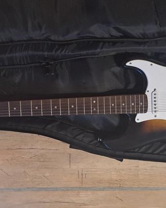 chitarra e amplificatore 