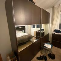 Armadio 2 Ante Scorrevoli in vetro e legno.