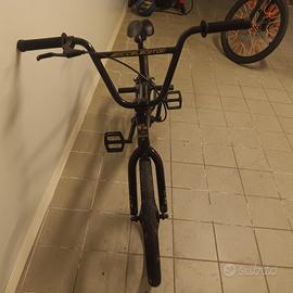 bicicletta bmx