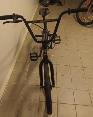 bicicletta bmx