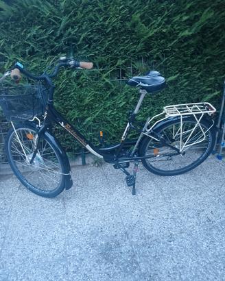 bici elettrica da donna , marca battecchia 