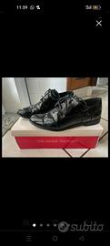 Mocassini Oxford in vernice nera con lacci  Nr.38.
