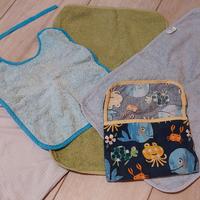 Set bavaglia e asciugamani asilo