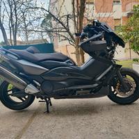 T-max 2008 incidentato 