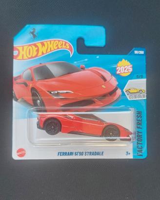 Ferrari SF90 Stradale rossa hot wheels