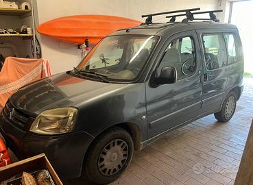 Berlingo  1360 gpl benzina