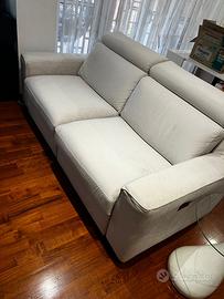 Divano  3 posti con meccanismo automatico