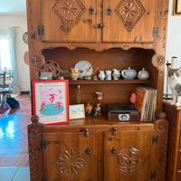 Credenza Tirolese