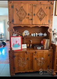Credenza Tirolese