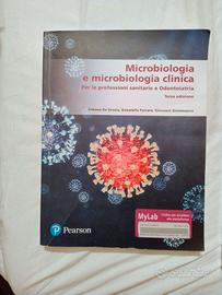 Libri di patologia immunologia e microbiologia