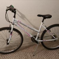 Mountain bike per bambina/ragazza