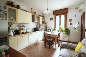 2 LOCALI A RONCOFREDDO