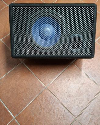 Subwoofer amplificato 700W