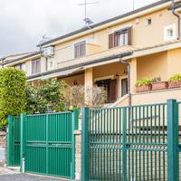 VILLA A SCHIERA A CERVETERI