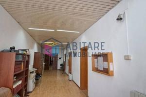 Immobile di 250 m² con più di 5 locali a Livorno