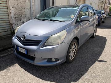 Toyota Corolla Verso Turbo Ds. 1.9