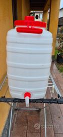 contenitore per acqua con rubinetto 