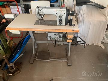 Macchina per cucire durkopp adler