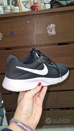 Nike tanjun numero 41