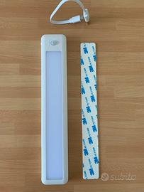 LEDVANCE - Lampada con sensore di movimento