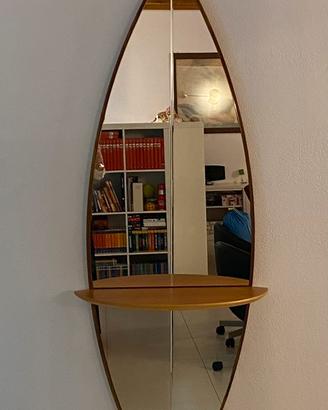 Specchio da ingresso con mensola in legno