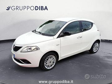 Lancia Ypsilon III 2015 Benzina 1.2 Gold ecoc...