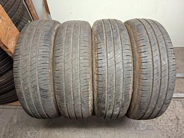 gomme 175/65/14 Goodyear al 75%