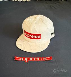 Cappello Supreme World Famous Box Logo New Era
