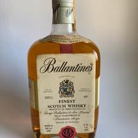 Bottiglia vintage da 2 L whisky Ballantine’s