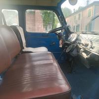 Autocarro OM Lupetto 25