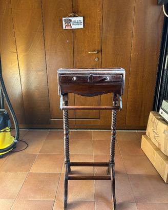 Servo muto antico in legno massello con cassetti –