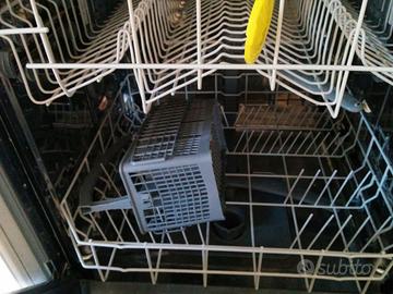 Lavastoviglie Whirlpool per ricambi