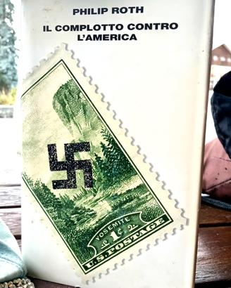 Il Complotto Contro L'America romanzo di P. Roth.