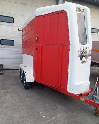  trailer van  trasporto cavalli