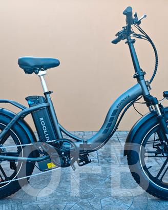 Bici elettrica fat con telaio basso come nuova 