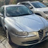 Alfa Romeo 147 Twin Spark benzina 120'000 km