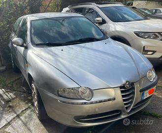 Alfa Romeo 147 Twin Spark benzina 120'000 km