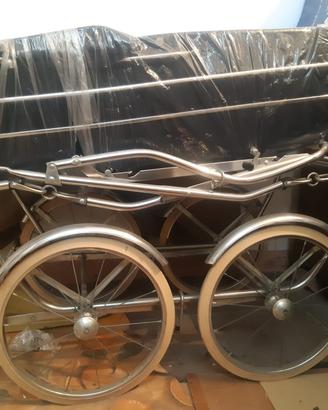 carrozzina Martinelli anni 60 blu