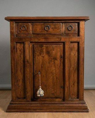Credenzino in Noce Massiccio 69x38x77h