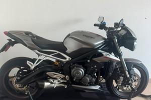 Triumph street triple 765 rs