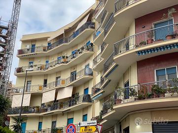 3 LOCALI A REGGIO DI CALABRIA