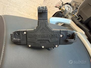 Portacellulare da moto Givi SmartClip