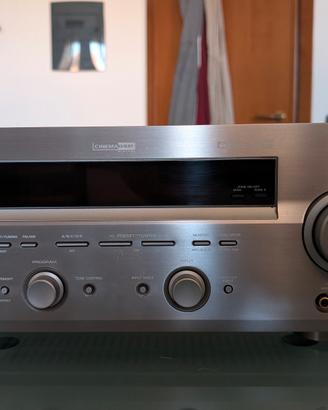 Sintoamplificatore Yamaha RX-V557