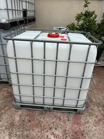 Cisterne da 1000 Lt con bancale-gabbia e rubinetto