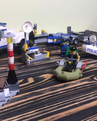 Lego City 60045 “Gommone della Polizia”