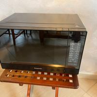 Microonde Panasonic 31 litri - Nero opaco