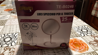 Specchio per il trucco