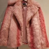 Pelliccia rosa Guess